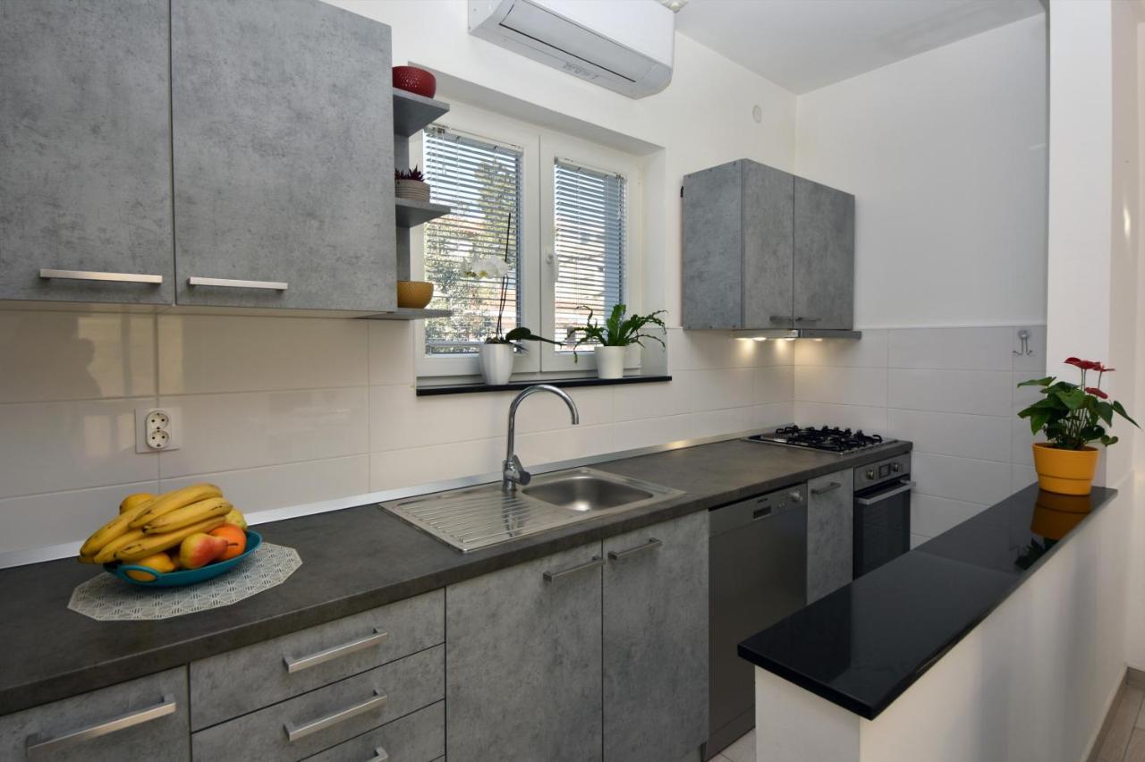 Greenvine Apartment Zadar Ngoại thất bức ảnh